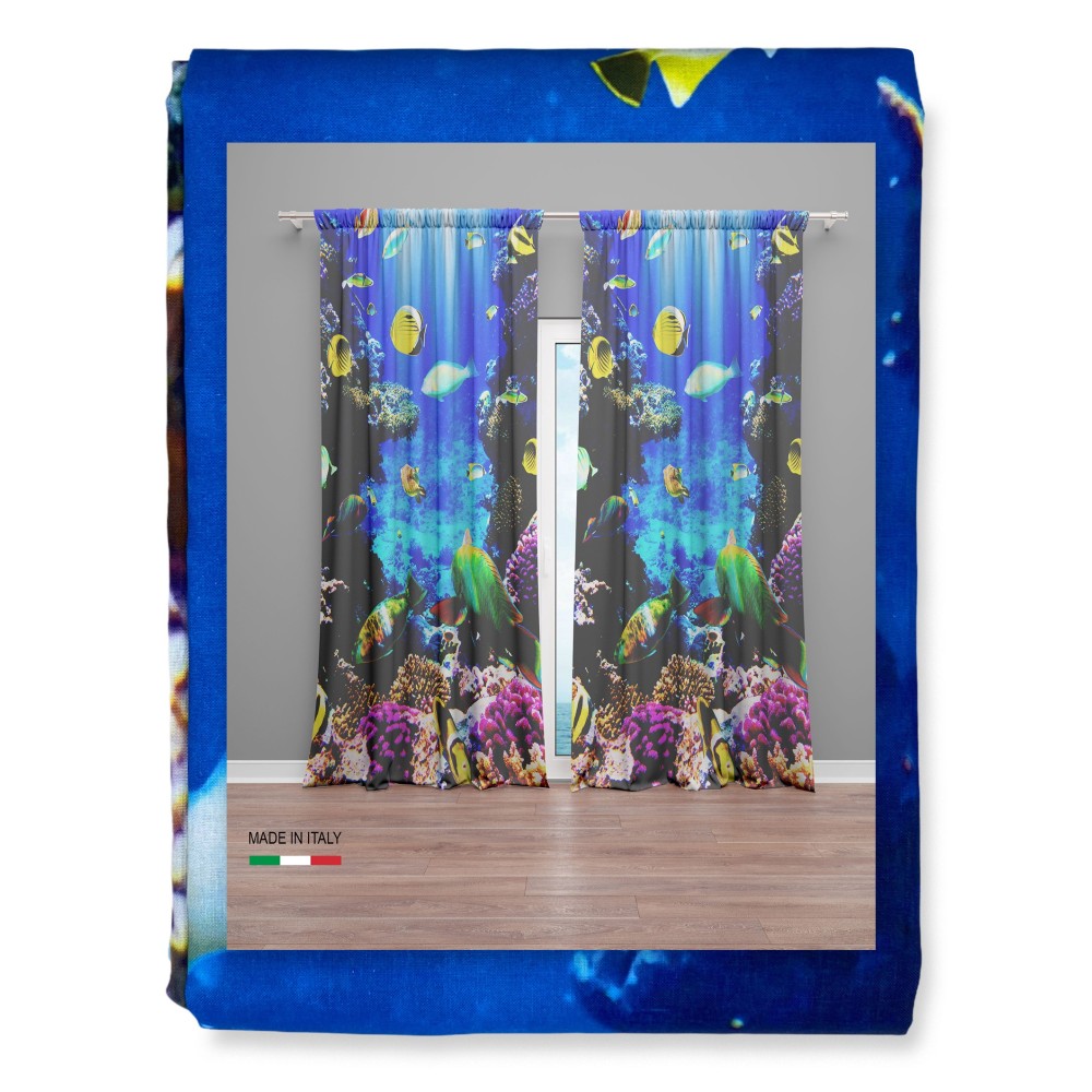 Tienda de campaña con peces y corales