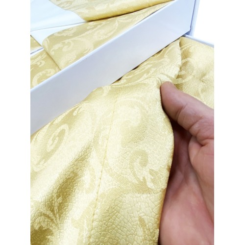 SÁBANA DE ORO con borde aplicado SÁBANA DOBLE DE ORO Y COLCHA IDEA NUPCIAL