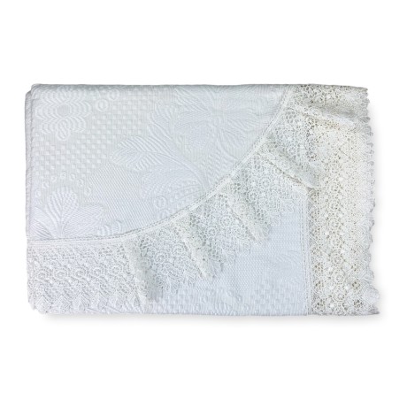 Tagesdecke aus Makramee-Spitze
