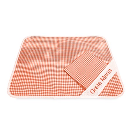 BESTICKTES und PERSONALISIERTES KARIERTES KINDERGARTEN-TISCHSET und Serviette 2