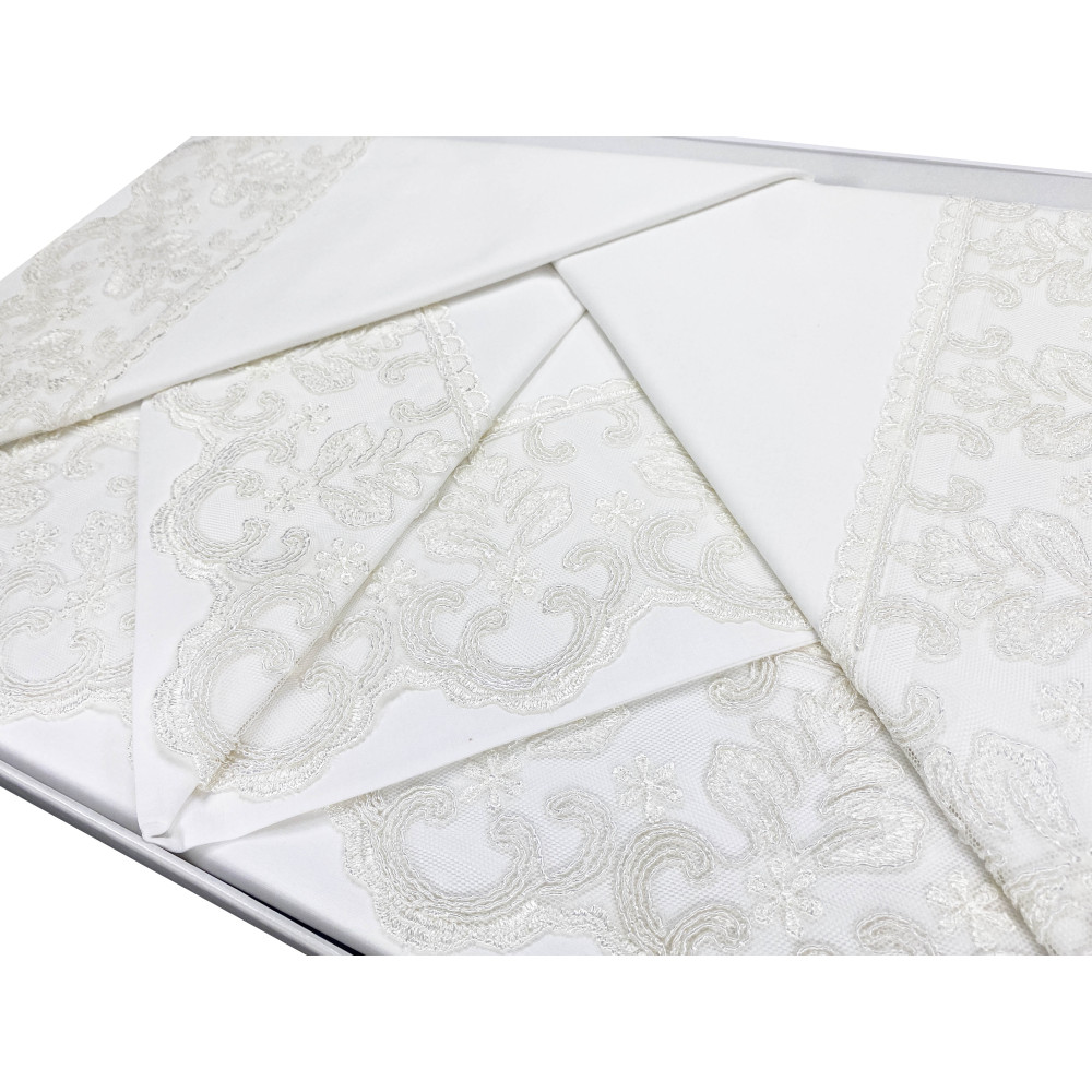 STEFY SATCHEL finished with Macramé Lace DOUBLE sheet and BEDSPREAD bridal idea
