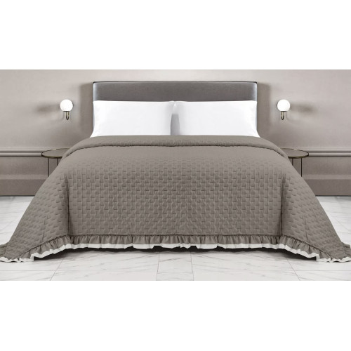 Colcha acolchada con volantes en Taupe/Cream Taupe/Cream