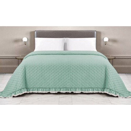 Quilted bedspread with ruffles in solid color Double Green/Cream