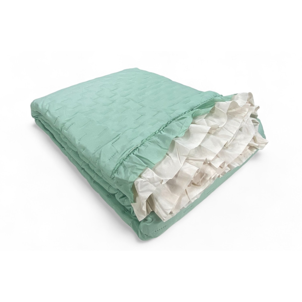Quilted bedspread with ruffles in solid color Double Green/Cream
