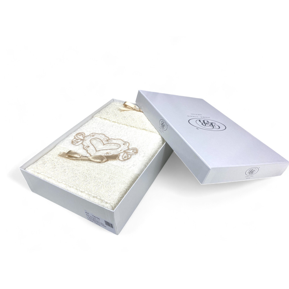 Set Asciugamani Vanità Panna, Ricamo Cuore, Pizzo, Regalo Elegante, Made in Italy
