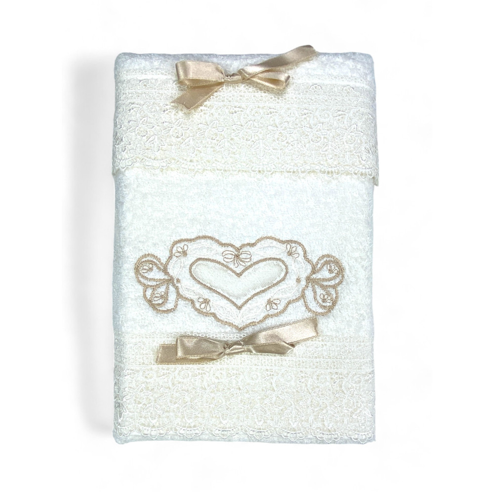 Ensemble de serviettes de toilette crème, broderie coeur, dentelle, cadeau élégant, fabriqué en Italie
