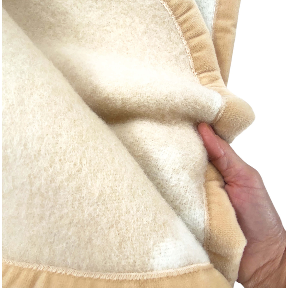 Decke aus reiner Wolle "Flower" - weich und warm, klassisches Design - Made in Italy