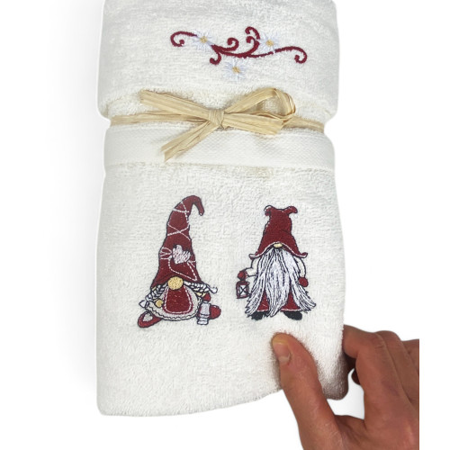 Lot de serviettes en pur coton avec de jolis lutins tyroliens brodés