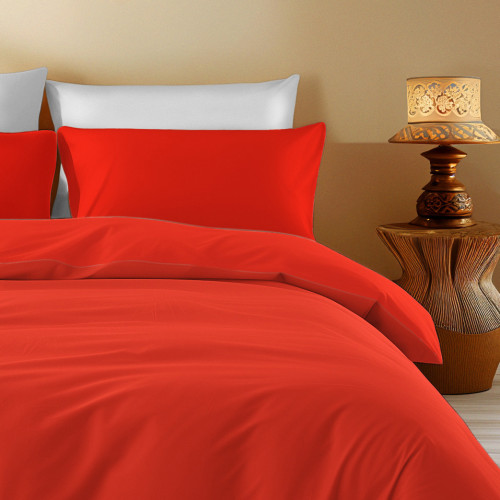 Copritrapunta in Cotone Tinta Unita Rosso - Traspirante, Morbido, Made in Italy