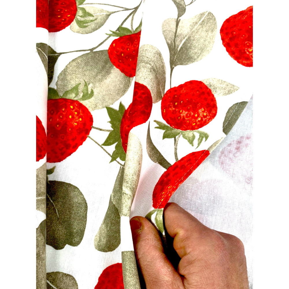 Tovaglia in Cotone Sissi – Stampa Fragole – Made in Italy – Artigianale