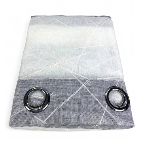 Détail du rideau plié Yara - Tissu polyester décoré transparent