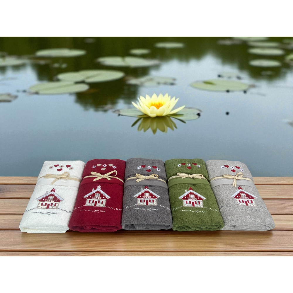 Cream towel gift set Tyrol - Mountain chalet embroidery - Made in Italy