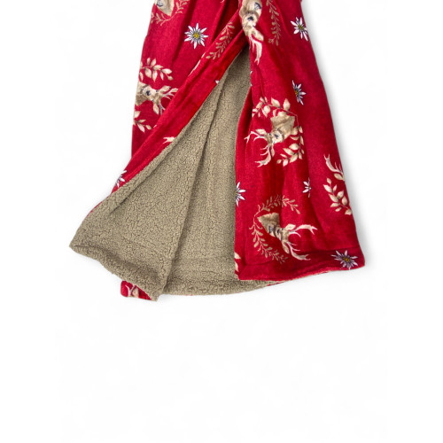 Detail of the lambskin-effect taupe back of the Cervi Rosso plaid