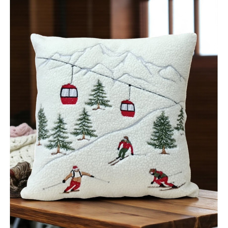 Federa cuscino arredo invernale 40x40 cm con sciatori e cabinovia rossa in stile tirolese 2