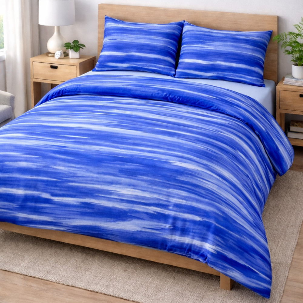 duvet cover with streaks on blue